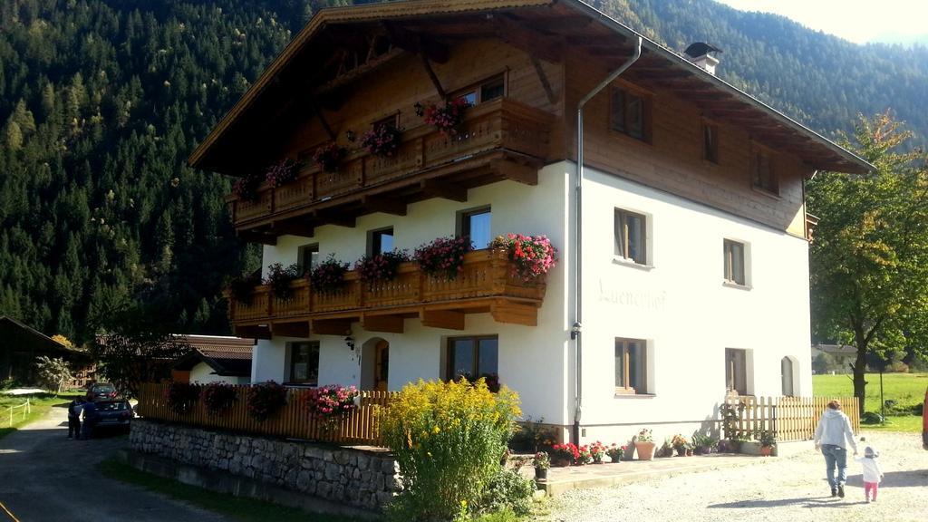 Luenerhof Guest House Neustift im Stubaital Exterior photo