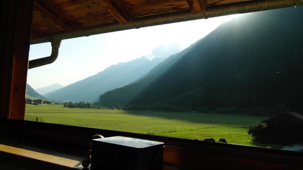 Luenerhof Guest House Neustift im Stubaital Exterior photo